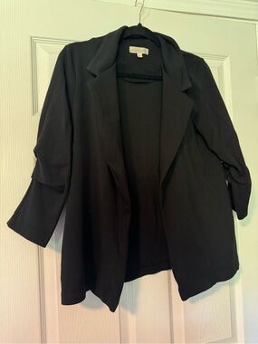 Dear Scarlett Black Open-Front Blazer Jacket